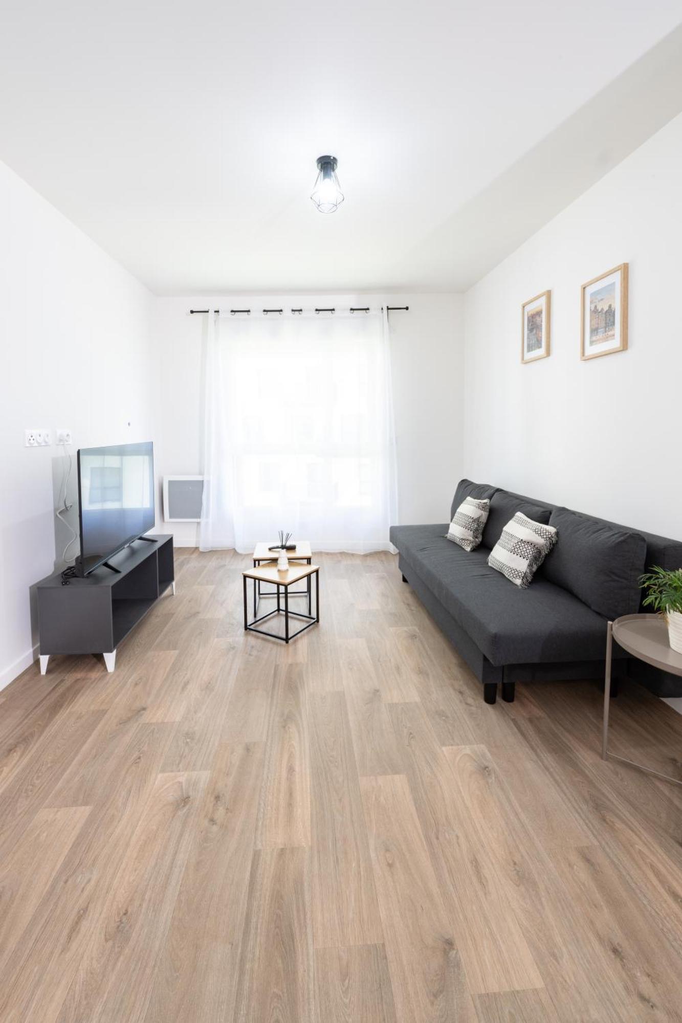 Appartement Massy Tgv - Rer B&c - Free Parking *